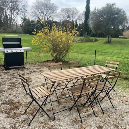 Appartement En Provence Шаторенар Екстер'єр фото